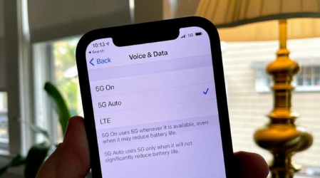 丹江口苹果手机维修分享iPhone 12如何打开或关闭5G网络 