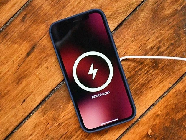 丹江口苹果手机维修分享iPhone 12可以随便充电吗 